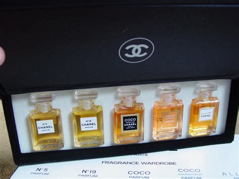 parfum chanel miniature|Chanel perfume mademoiselle set.